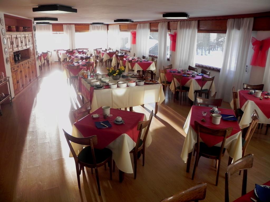 Hotel Nuovo Pecetto Macugnaga Eksteriør bilde