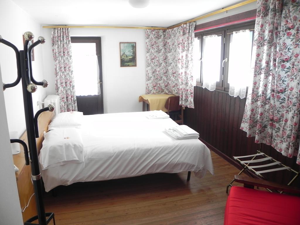 Hotel Nuovo Pecetto Macugnaga Rom bilde