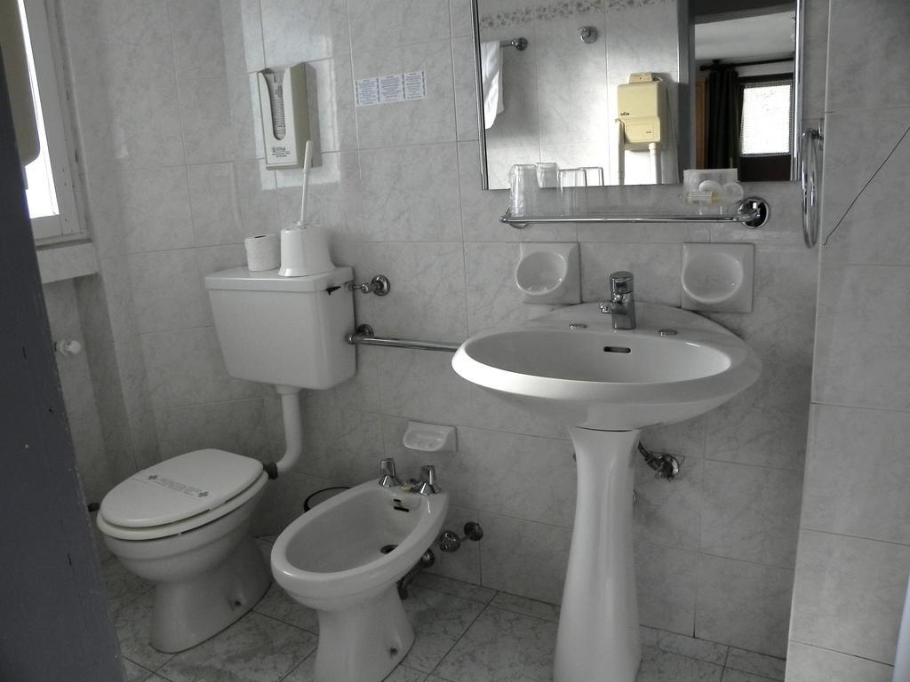 Hotel Nuovo Pecetto Macugnaga Rom bilde